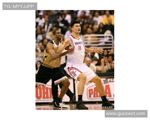 火箭队2006年姚明的辉煌时刻与NBA赛场的传奇故事