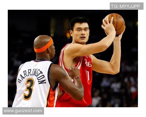 姚明的杀招揭秘:如何在篮球场上运用身高优势制胜对手 姚明的杀招揭秘:如何在篮球场上运用身高优势制胜对手