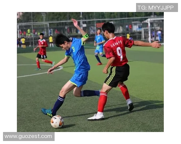 足球明星齐聚三台盛宴点燃激情与梦想的足球之夜