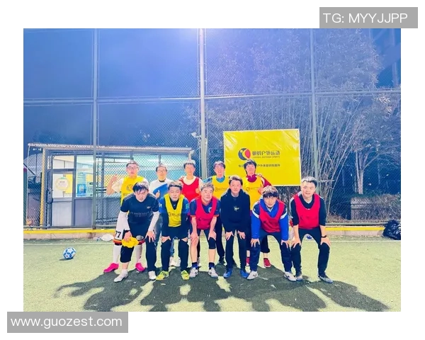 足球明星新春贺岁照片汇总展现球星风采与节日祝福